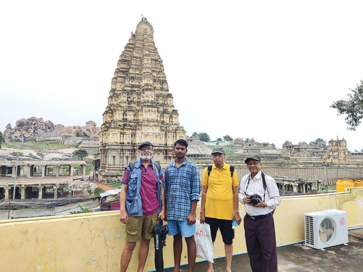 Temple View Guest House Hampi Esterno foto